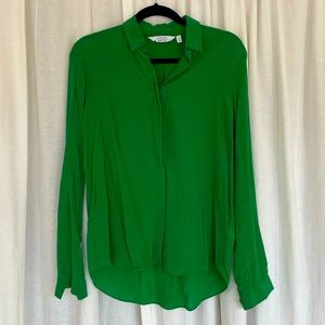 Like new Kelly green silk blouse Size 2 (sm)